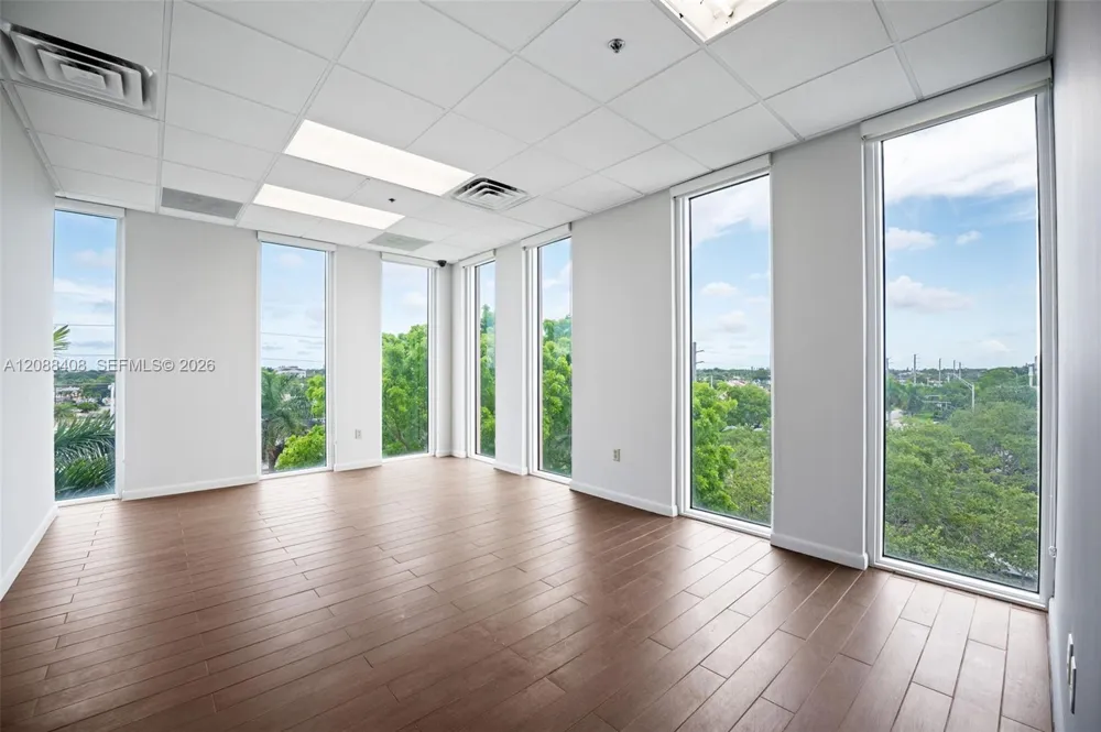 8200 SW 117 AVE #404 Miami, FL 33183