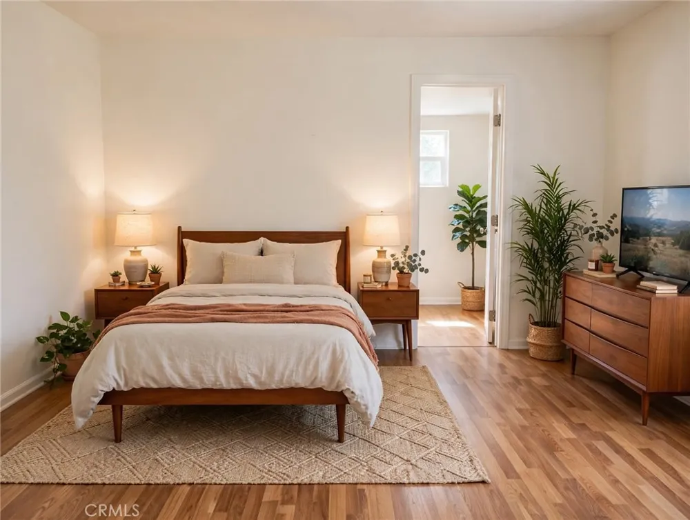 796 Village Crestline, CA 92325