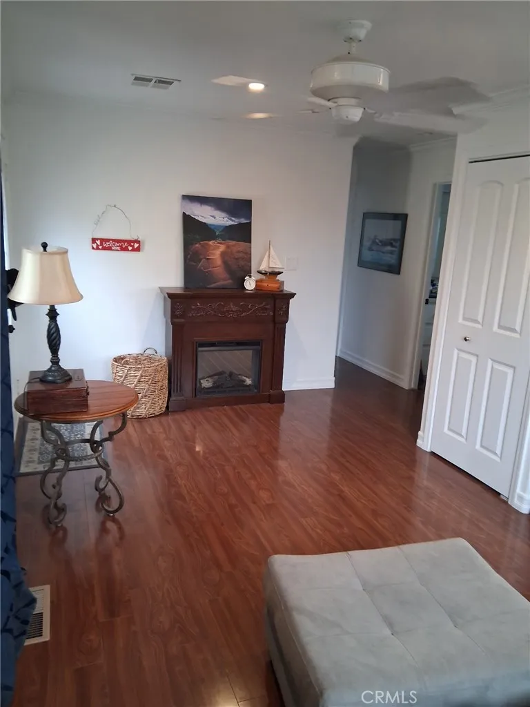 525 Fairfax Costa Mesa, CA 92627