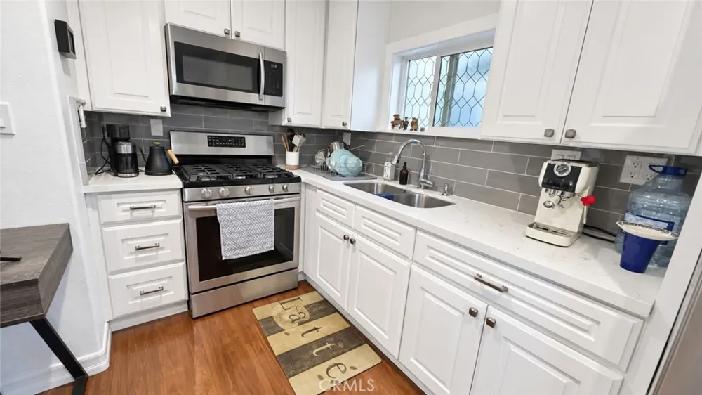 525 Fairfax Costa Mesa, CA 92627