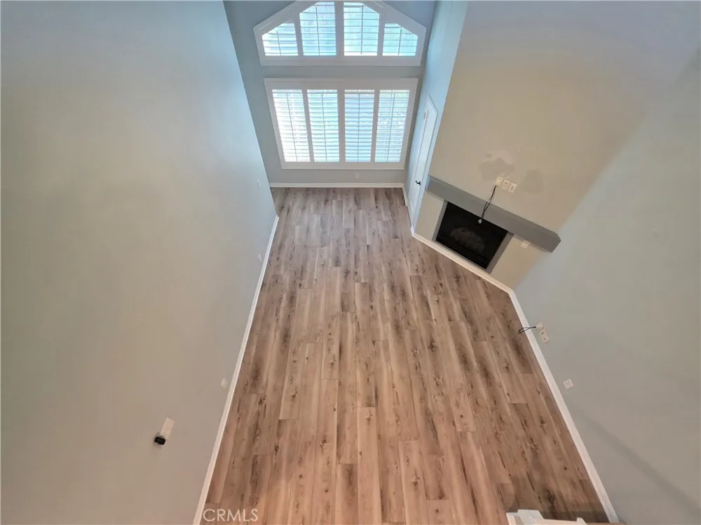 5525 Canoga #320 Woodland Hills, CA 91367