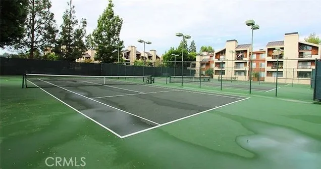 5525 Canoga #320 Woodland Hills, CA 91367