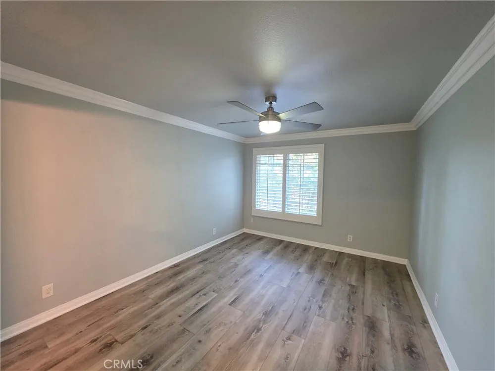 5525 Canoga #320 Woodland Hills, CA 91367
