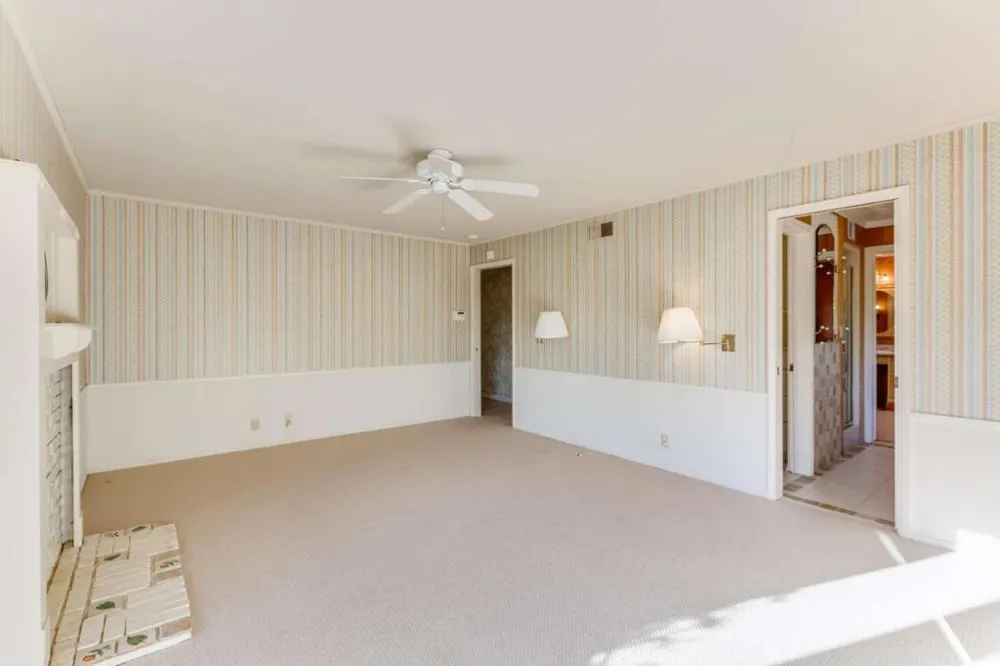 25228 La Loma Drive Los Altos Hills, CA 94022