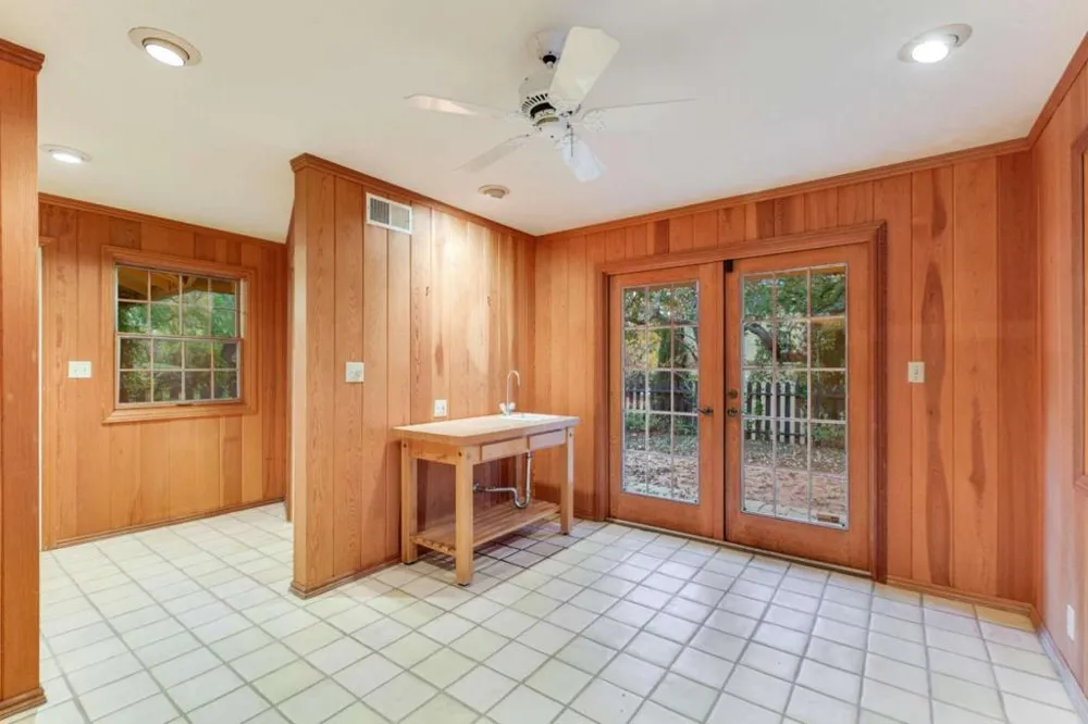 25228 La Loma Drive Los Altos Hills, CA 94022
