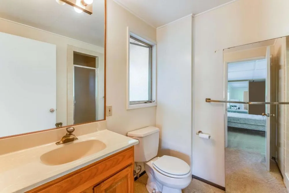 25228 La Loma Drive Los Altos Hills, CA 94022