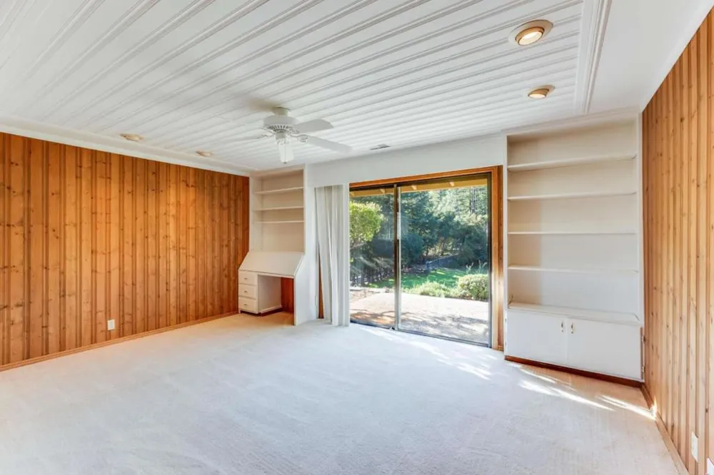 25228 La Loma Drive Los Altos Hills, CA 94022