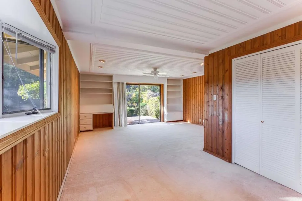 25228 La Loma Drive Los Altos Hills, CA 94022