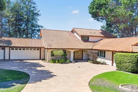 679 Saint Andrews