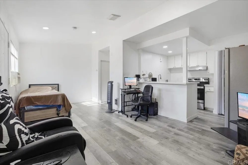 875 W San Ysidro Boulevard #14 San Ysidro, CA 92173