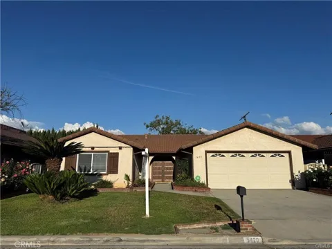 5420 Lorenza Court