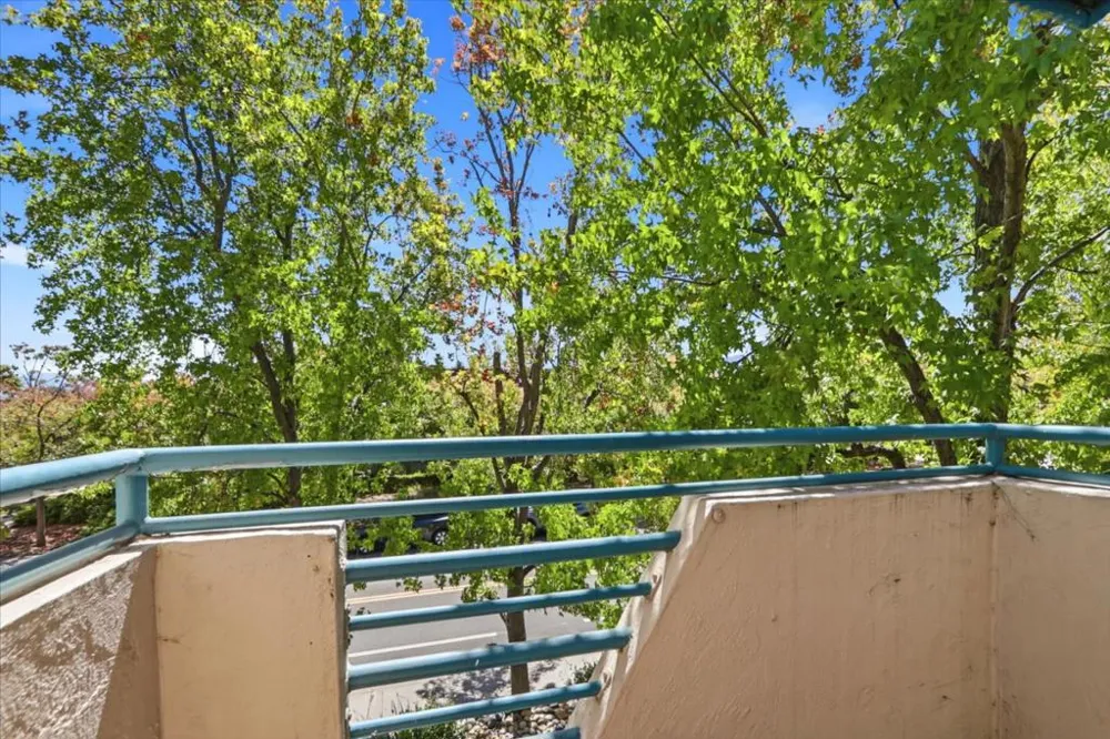 20316 Pinntage Parkway Cupertino, CA 95014