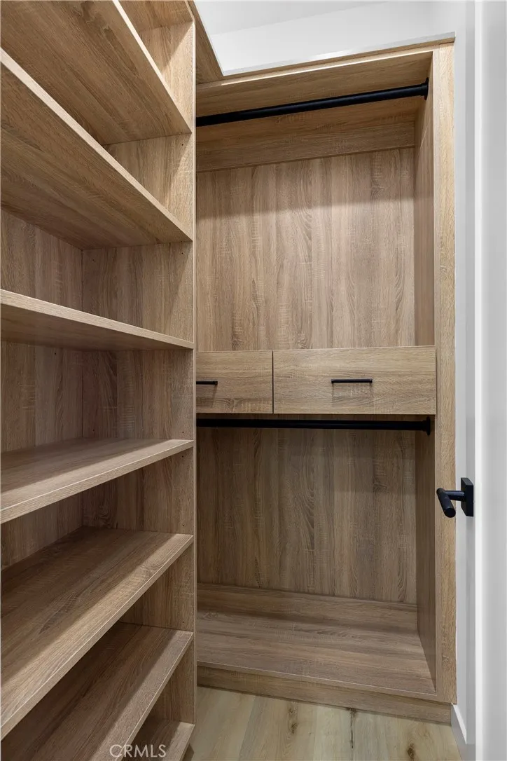22920 Califa #A Woodland Hills, CA 91367