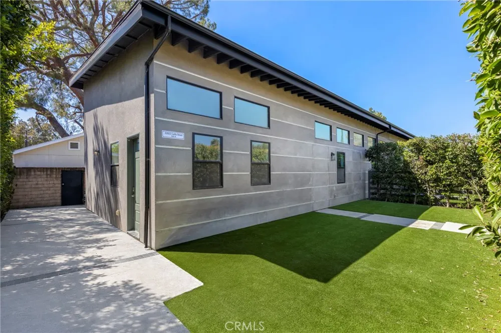 22920 Califa #A Woodland Hills, CA 91367