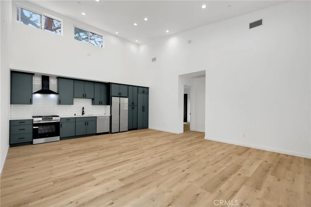 22920 Califa #A Woodland Hills, CA 91367
