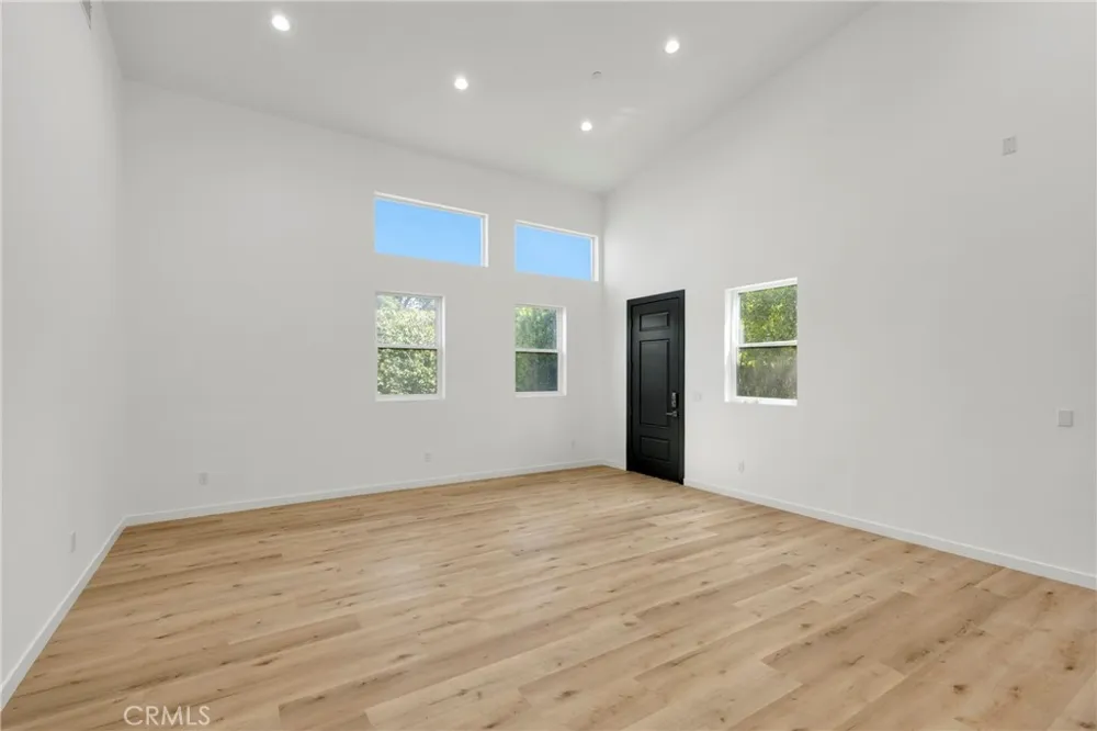 22920 Califa #A Woodland Hills, CA 91367