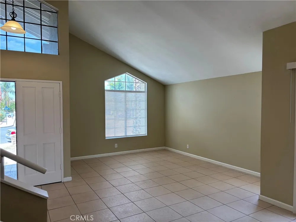 770 Regateo Hemet, CA 92543