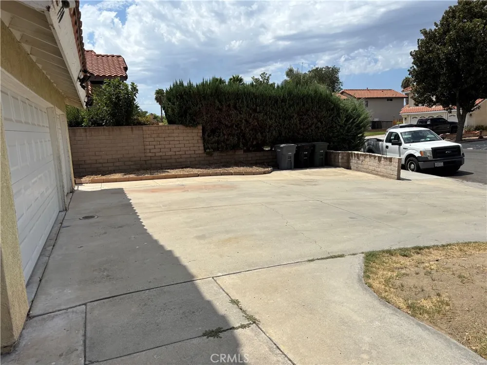 770 Regateo Hemet, CA 92543