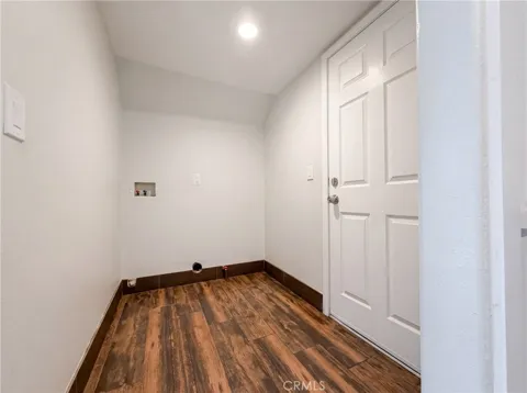 922 W Craig