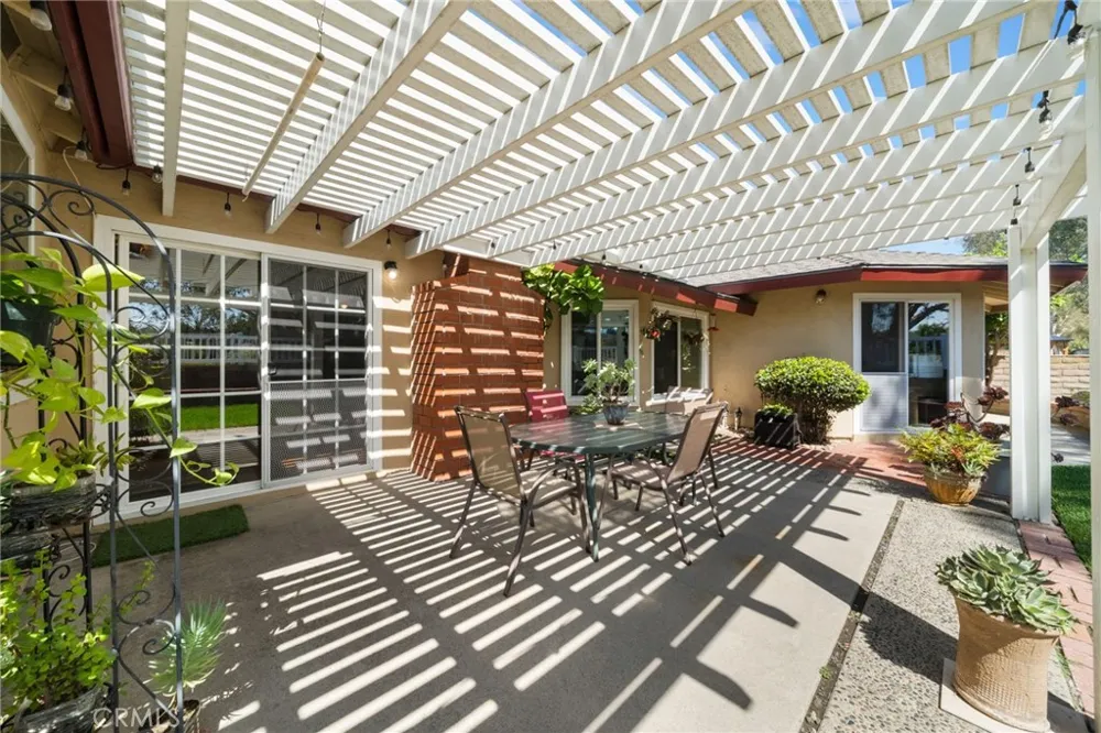 24926 El Cortijo Mission Viejo, CA 92691