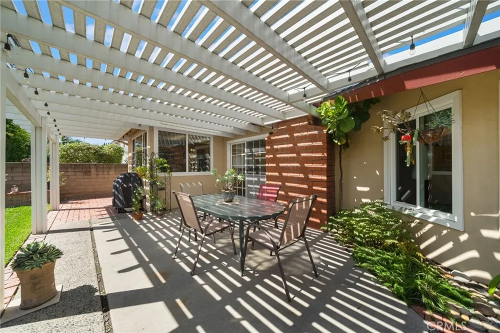 24926 El Cortijo Mission Viejo, CA 92691