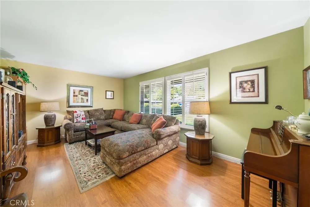24926 El Cortijo Mission Viejo, CA 92691