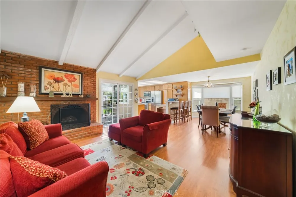 24926 El Cortijo Mission Viejo, CA 92691