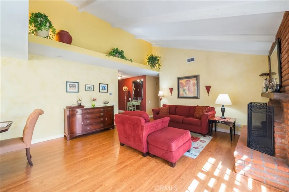 24926 El Cortijo Mission Viejo, CA 92691