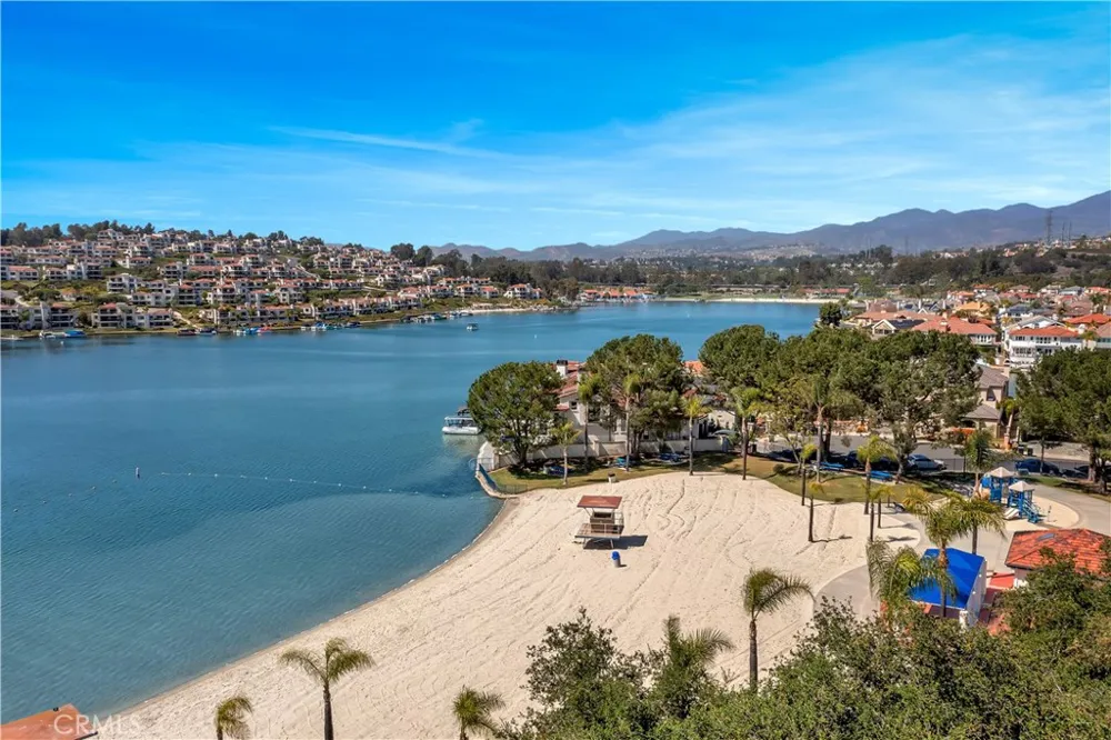 24926 El Cortijo Mission Viejo, CA 92691