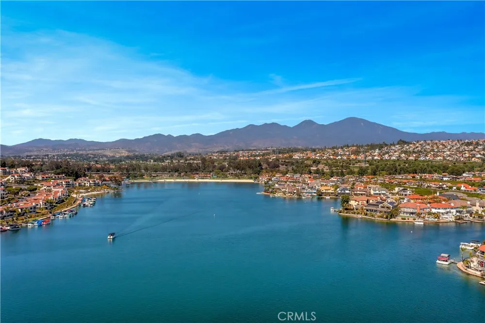 24926 El Cortijo Mission Viejo, CA 92691