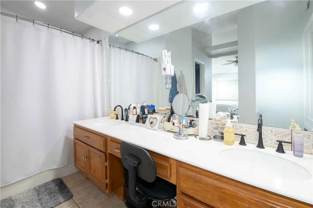 40053 Lloyds Court Palmdale, CA 93551