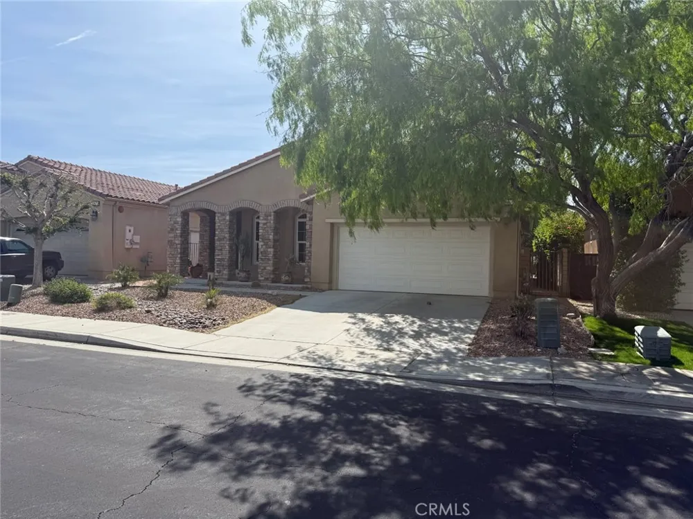 2667 Desert Breeze Way Palm Springs, CA 92262