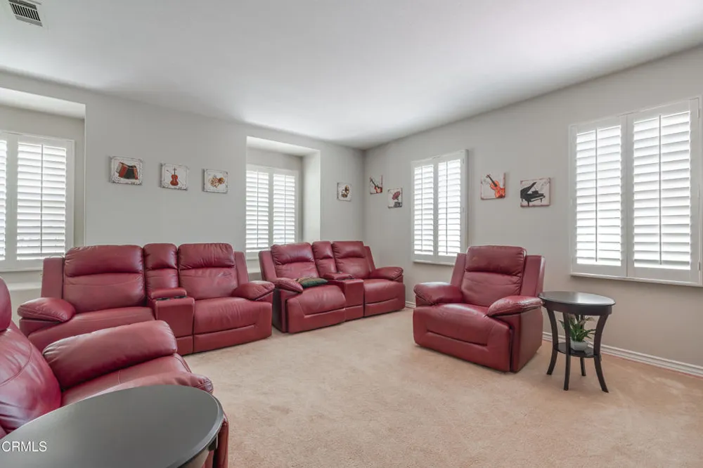 3751 Hollingsworth Road Altadena, CA 91001
