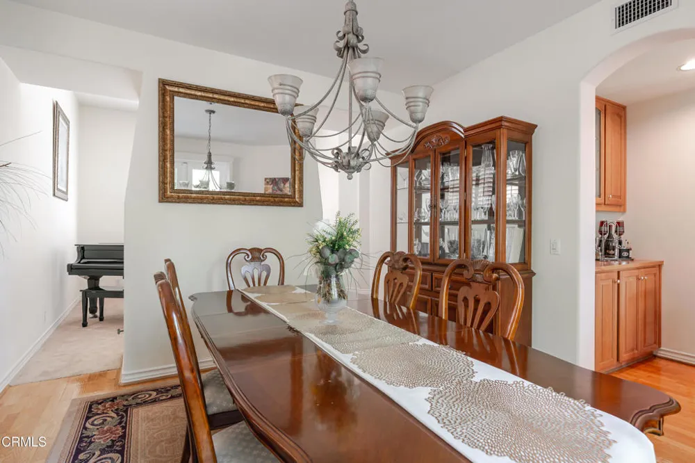 3751 Hollingsworth Road Altadena, CA 91001