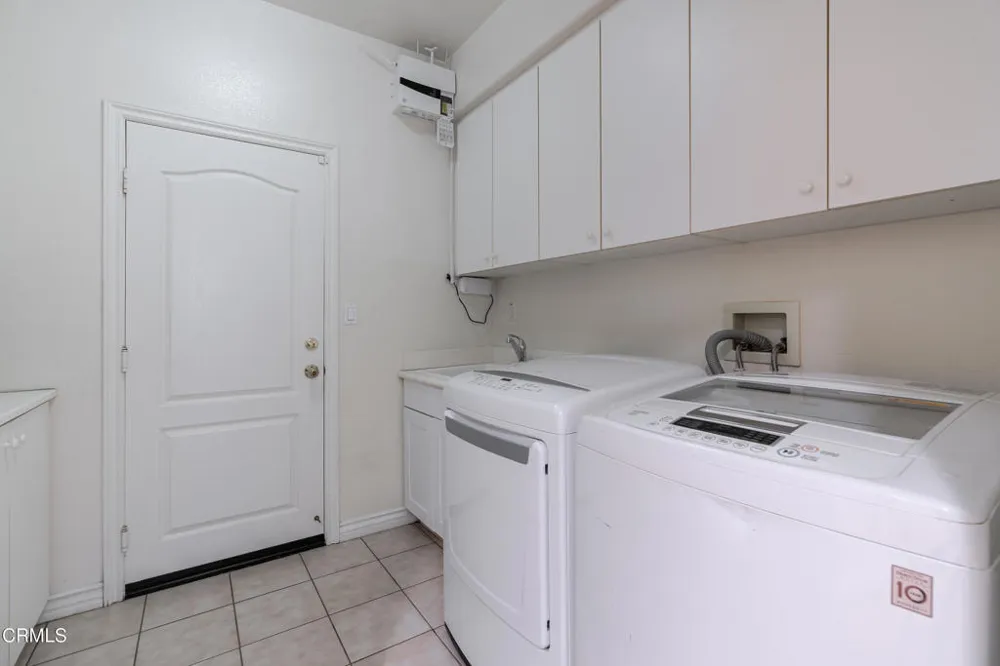 3751 Hollingsworth Road Altadena, CA 91001
