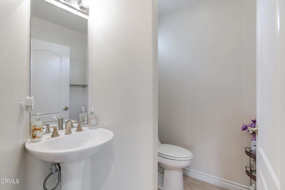 3751 Hollingsworth Road Altadena, CA 91001