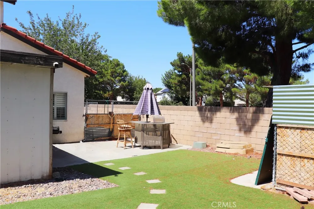 43964 Fallon Drive Lancaster, CA 93535