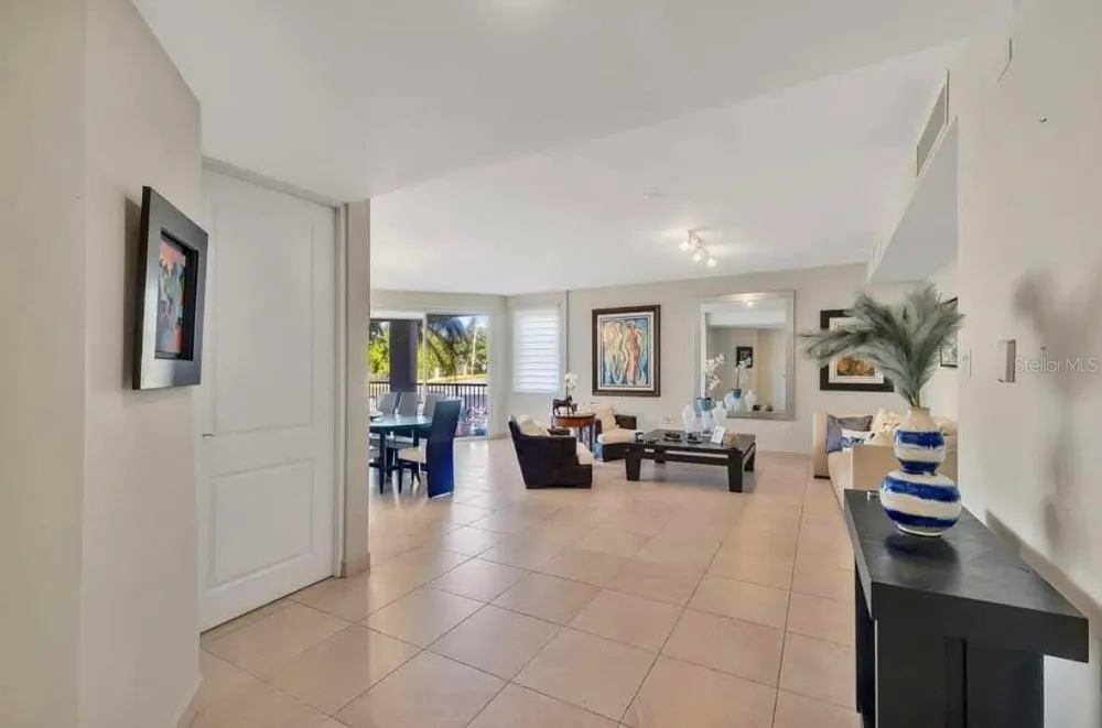 Calle Olivine 83 TREASURE POINT #323 Vega Alta, PR 00692