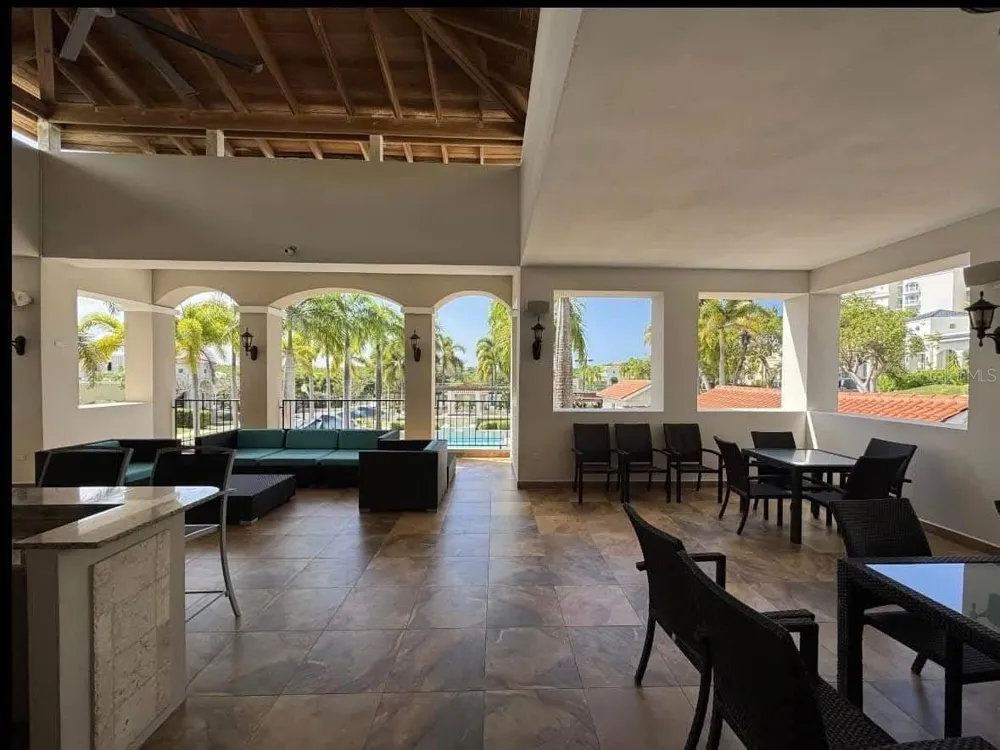 Calle Olivine 83 TREASURE POINT #323 Vega Alta, PR 00692