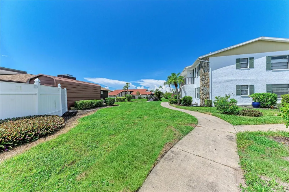 5400 34TH STREET W #A10 Bradenton, FL 34210