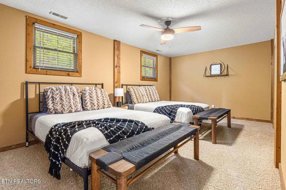 1293 Laurel Lick Rd Sevierville, TN 37862