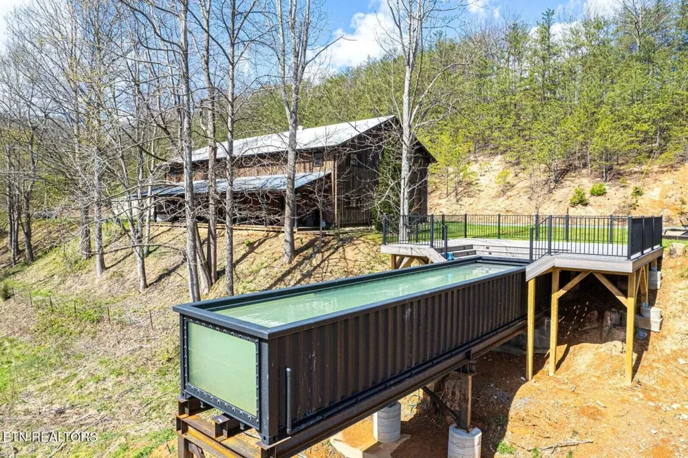 1293 Laurel Lick Rd Sevierville, TN 37862