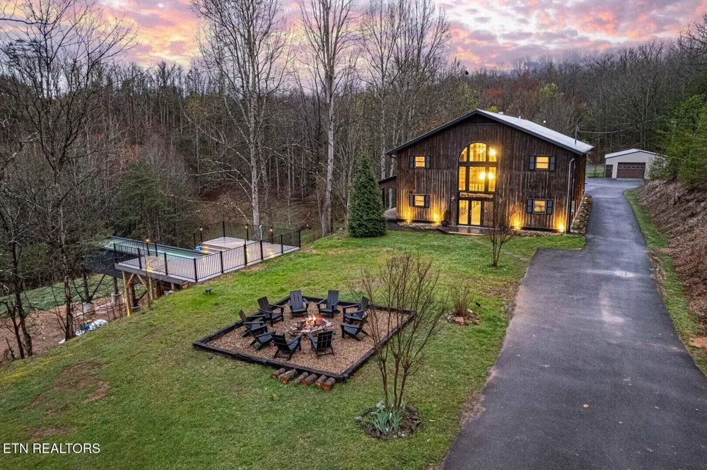 1293 Laurel Lick Rd Sevierville, TN 37862