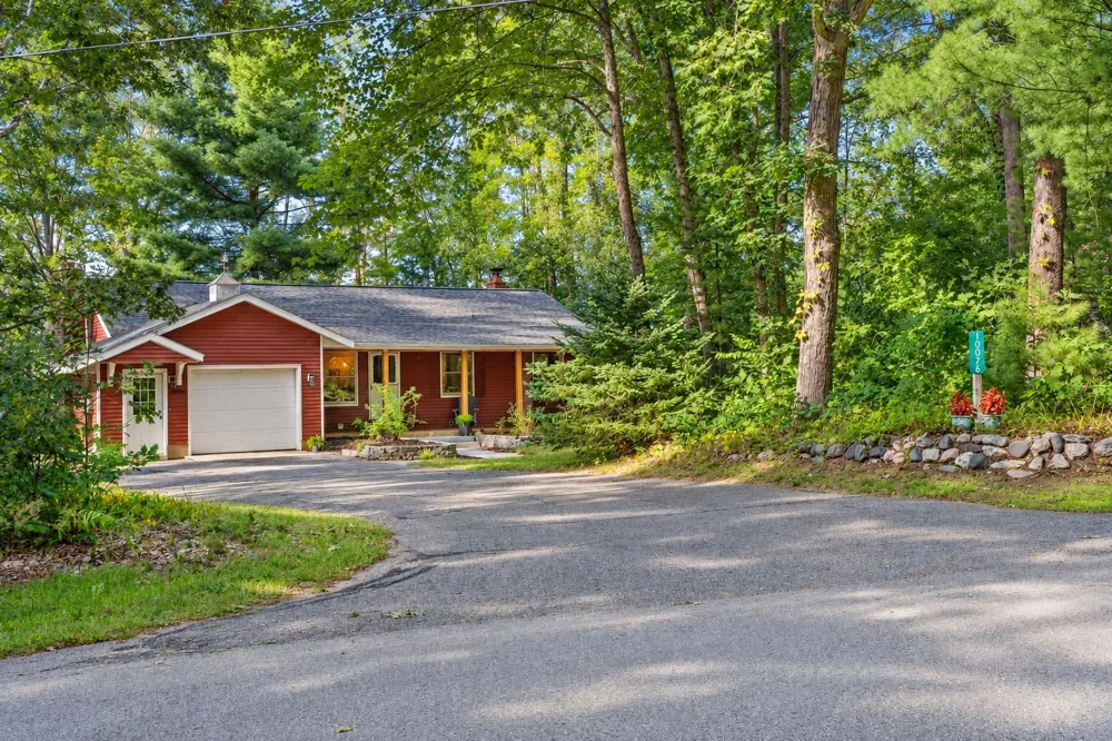 10076 Harmony Drive Green Lake Township, MI 49643