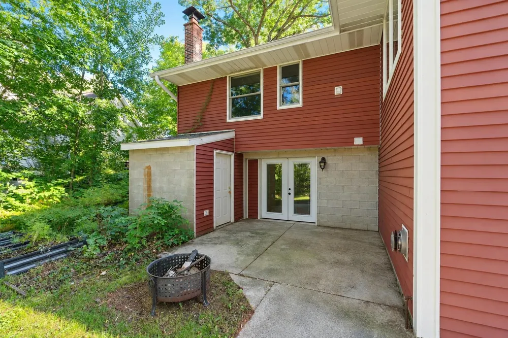 10076 Harmony Drive Green Lake Township, MI 49643