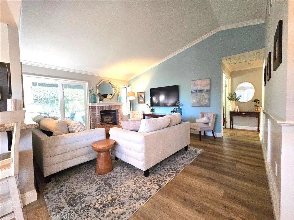 25951 Matel Road Valencia, CA 91355