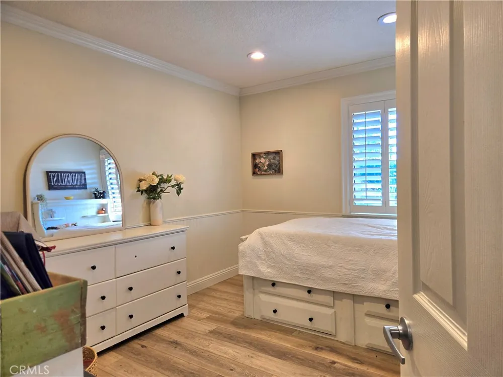 25951 Matel Road Valencia, CA 91355