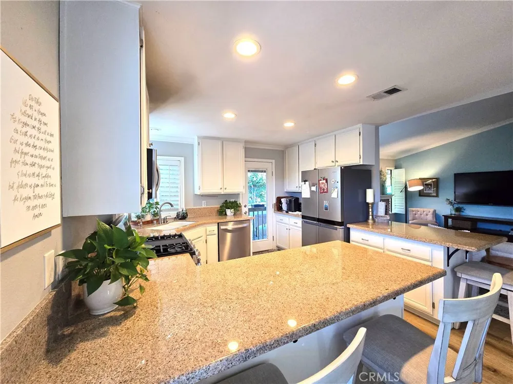 25951 Matel Road Valencia, CA 91355