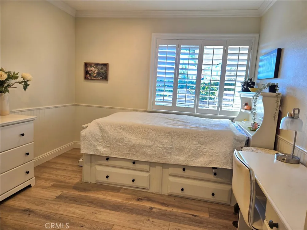 25951 Matel Road Valencia, CA 91355