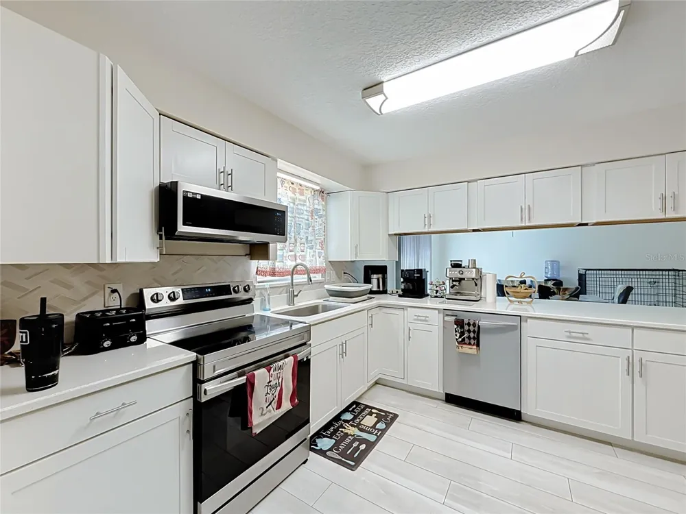 510 SAPPHIRE LANE ocala, FL 34472